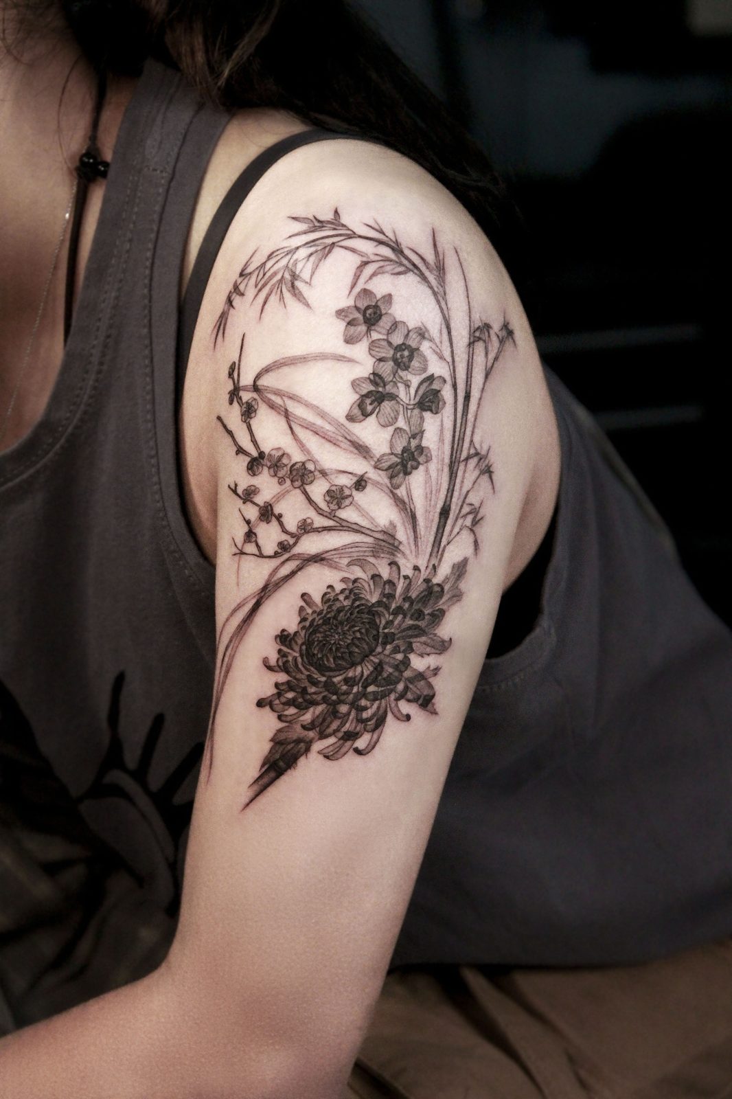 Botanical tattoo by Dasha Chau